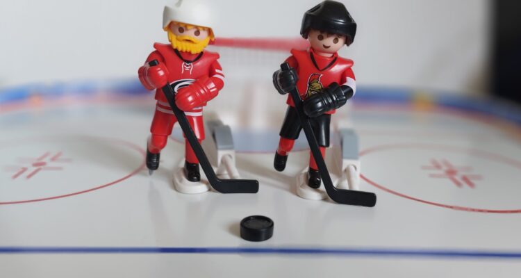 #668 NHL Playoffs 2026 – Runde 1 – Canes siegen, Wild & Stars ausgeglichen und Panik in Pittsburgh